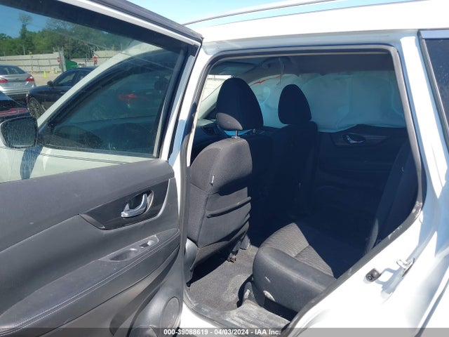 Nissan ROGUE SV 2018 5N1AT2MV7JC785206 Image 8
