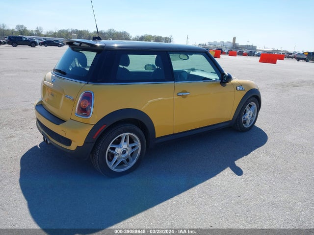 2009 MINI COOPER S WMWMF73589TW83431 Photo 3