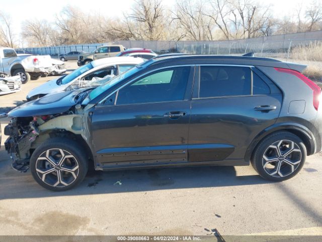 KNDCR3LE2P5032084 KIA Niro Ex Touring