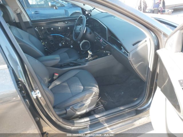 KNDCR3LE2P5032084 KIA Niro Ex Touring
