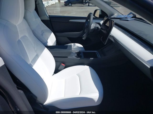 2023 TESLA MODEL Y 7SAYGAEE5PF830562 Photo 4
