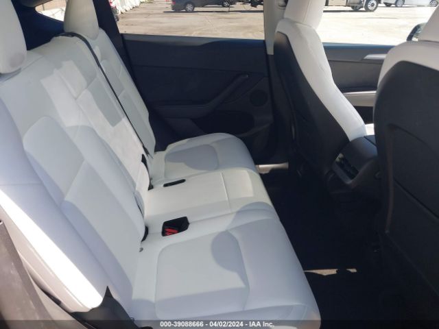 2023 TESLA MODEL Y 7SAYGAEE5PF830562 Photo 7