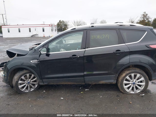 Ford Escape Titanium 2017 1FMCU9J9XHUC02959 Image 13