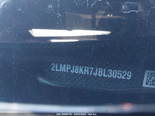 2LMPJ8KR7JBL30529 Lincoln Mkx Select