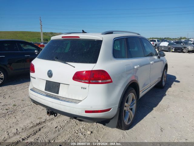 2012 VOLKSWAGEN TOUAREG WVGEK9BP7CD006580 Photo 3
