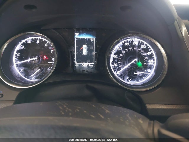 39088797 :رقم المزاد ، 4T1G11AK1LU942634 vin ، 2020 Toyota Camry Se مزاد بيع