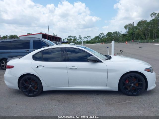 ZARFAMAN8K7613363 Alfa Romeo Giulia Sport Rwd