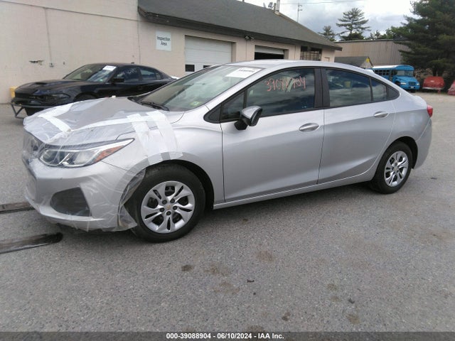 Chevrolet CRUZE LS 2019 1G1BC5SM3K7109911 Image 2