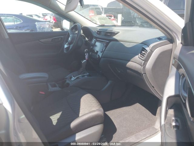 5N1AT2MT5LC758913 Nissan Rogue S Fwd