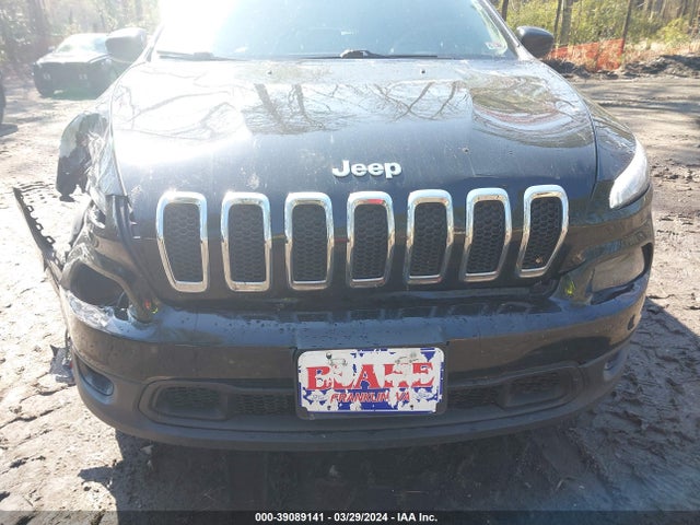 1C4PJLLB4JD510212 Jeep Cherokee Latitude Plus Fwd