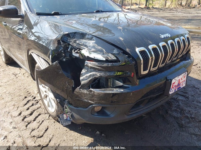 1C4PJLLB4JD510212 Jeep Cherokee Latitude Plus Fwd