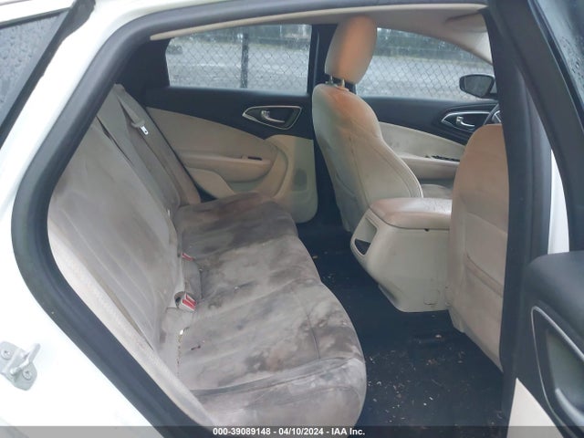 1C3CCCAB4GN152886 Chrysler 200 Limited