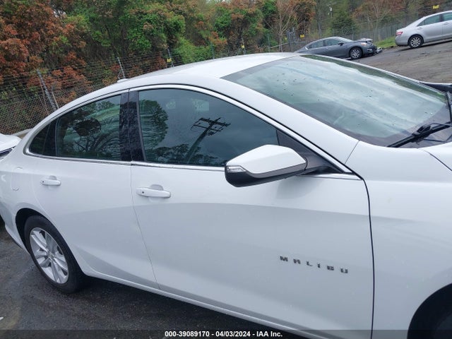 Chevrolet MALIBU LT 2018 1G1ZD5ST0JF131713 Image 13