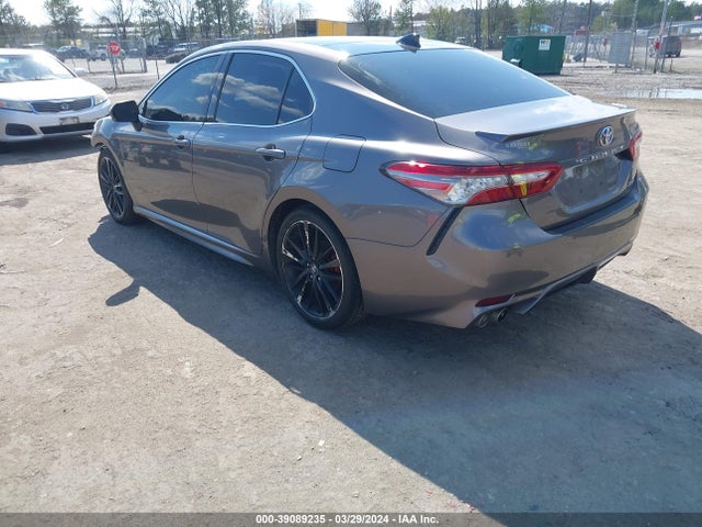 Toyota CAMRY XSE 2018 4T1B61HK2JU014457 Image 3