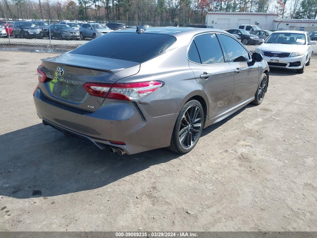 Toyota CAMRY XSE 2018 4T1B61HK2JU014457 Image 4