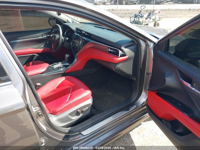 Toyota CAMRY XSE 2018 4T1B61HK2JU014457 Image 5