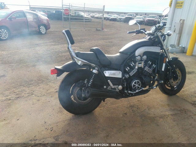 Продажа на аукционе авто 1997 Yamaha Vmx12, vin: JYA2WEE00VA064856, номер лота: 39089353