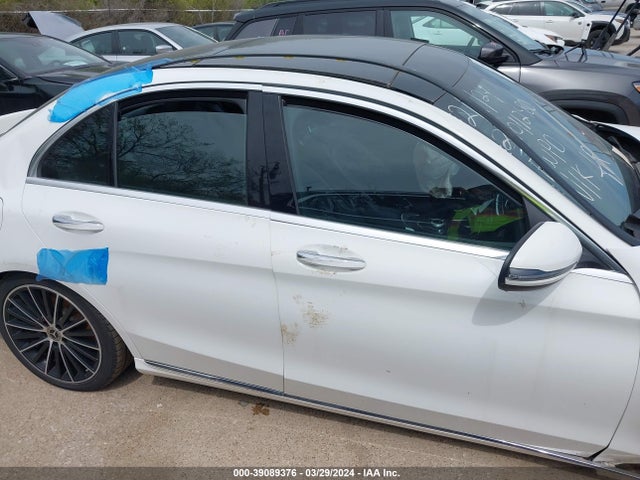 W1KWF8DB4MR627438 Mercedes-Benz C 300 Sedan
