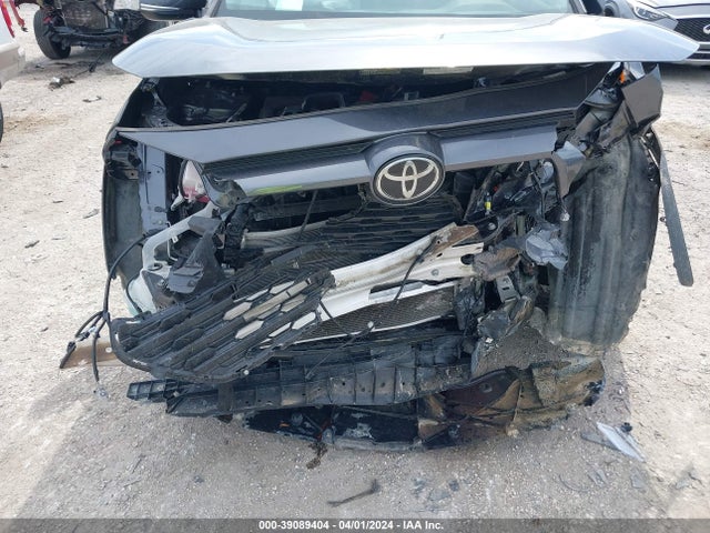 Toyota Rav4 Xle 2022 2T3W1RFV4NC190016 Image 17
