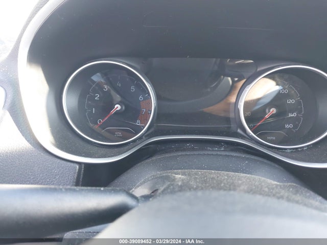 3C4NJCBB3JT487010 Jeep Compass Latitude Fwd