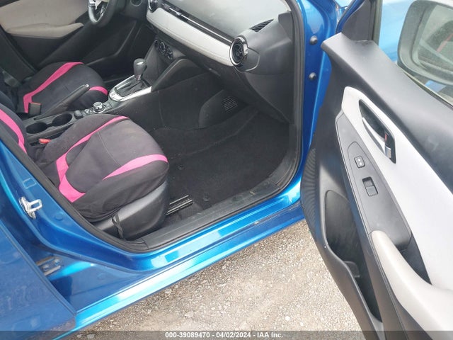 Toyota YARIS LE 2019 3MYDLBYV2KY521672 Image 5