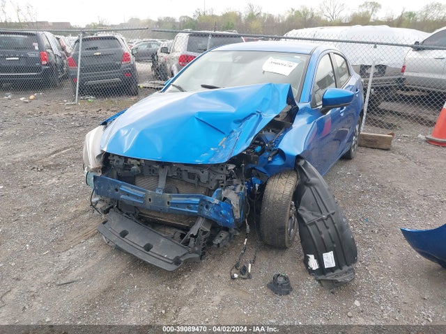 Toyota YARIS LE 2019 3MYDLBYV2KY521672 Image 6