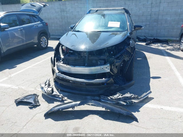 Toyota C-HR XLE 2018 NMTKHMBX0JR019731 Image 12