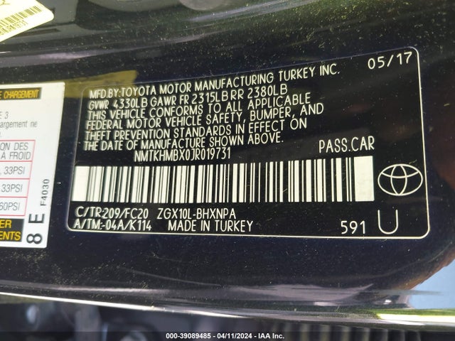 Toyota C-HR XLE 2018 NMTKHMBX0JR019731 Image 9