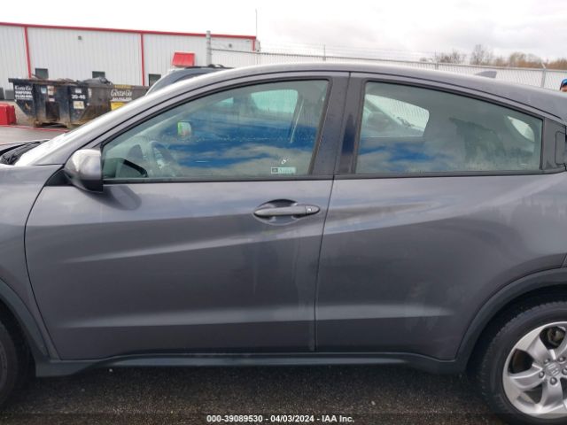 3CZRU6H30NM769044 Honda Hr-v Awd Lx