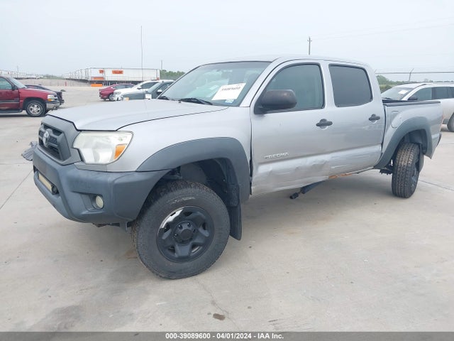 Toyota Tacoma Prerunner 2015 5TFJX4GNXFX040627 Image 2