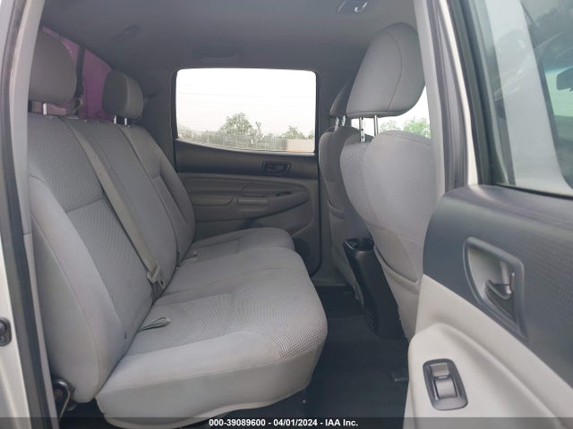Toyota Tacoma Prerunner 2015 5TFJX4GNXFX040627 Image 8