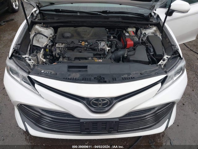 Toyota CAMRY LE 2018 4T1B11HK3JU138638 Image 10