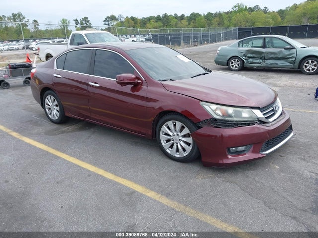 2015 1HGCR2F88FA027303 main image