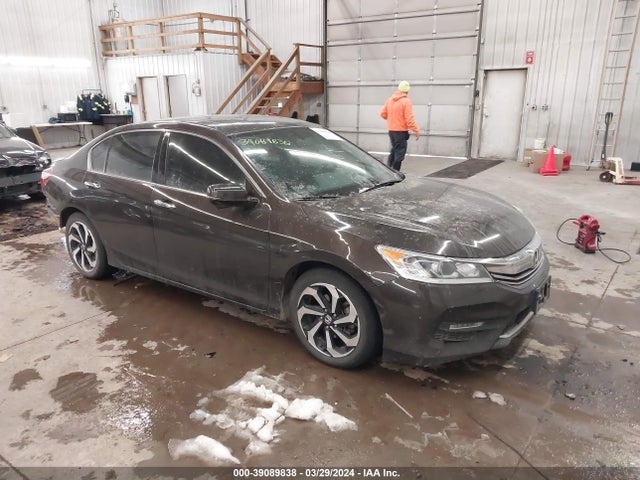 2016 1HGCR3F85GA014273 main image