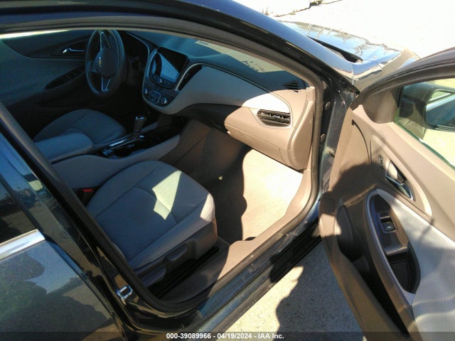 Chevrolet Malibu 1fl 2019 1G1ZC5ST7KF135973 Image 5