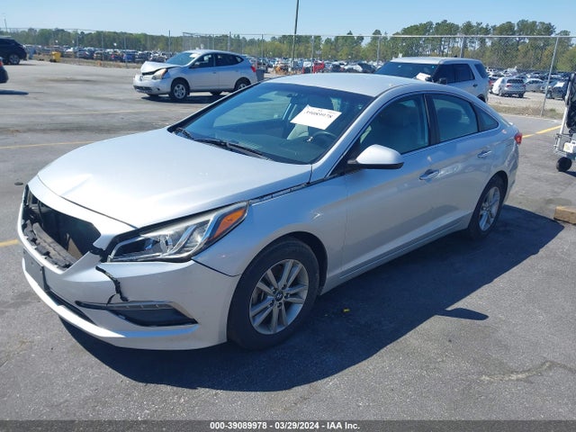 Hyundai SONATA SE 2015 5NPE24AFXFH071115 Image 2