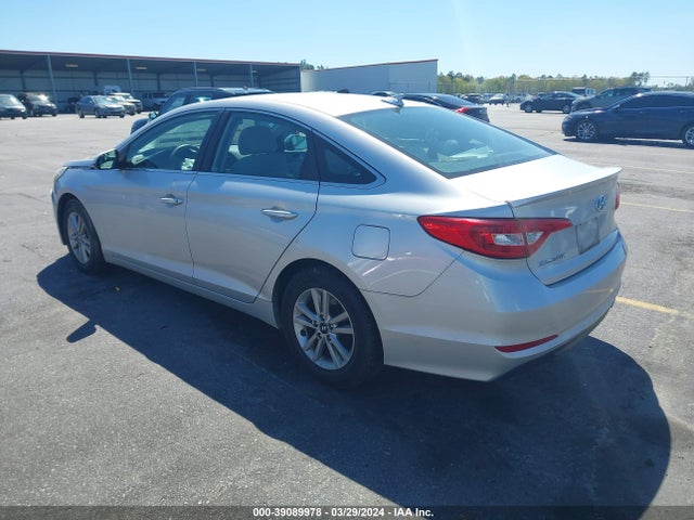 Hyundai SONATA SE 2015 5NPE24AFXFH071115 Image 3