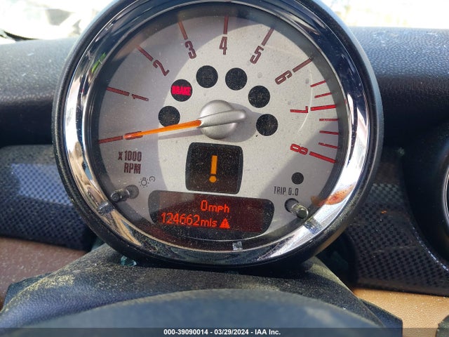 2011 MINI COOPER S WMWSV3C51BTY22145 Photo 6