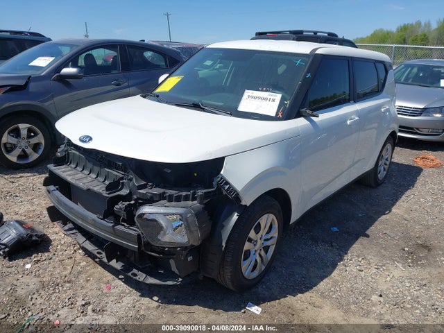 KIA SOUL LX 2020 KNDJ23AU1L7726513 Image 2