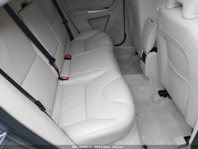 YV4612RK5F2745215 Volvo Xc60 T5/t5 Premier