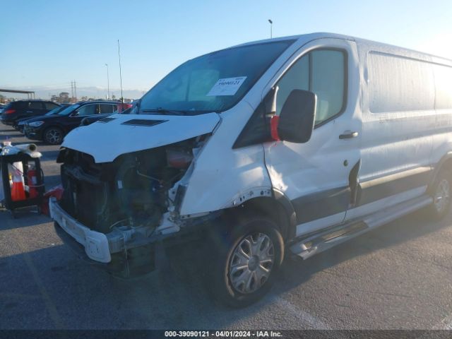1FTNR1ZM0FKA34928 Ford Transit-250