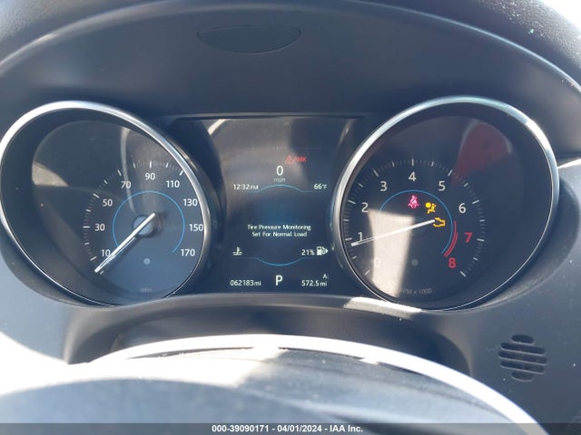 2017 JAGUAR F-PACE SADCJ2BV6HA886169 Photo 6