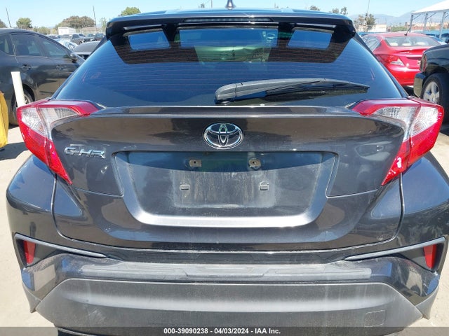 Toyota C-HR XLE 2018 JTNKHMBX0J1009355 Image 17