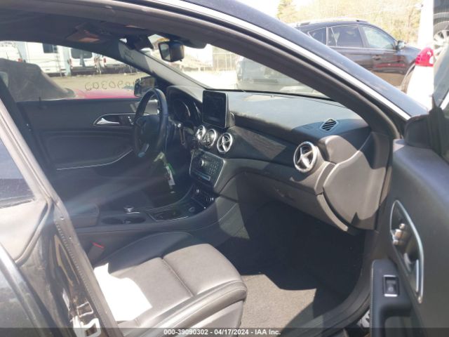 WDDSJ4GB4HN469472 Mercedes-Benz CLA 250 4MATIC