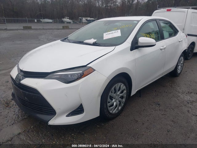 Toyota COROLLA LE 2017 2T1BURHE5HC867459 Image 2