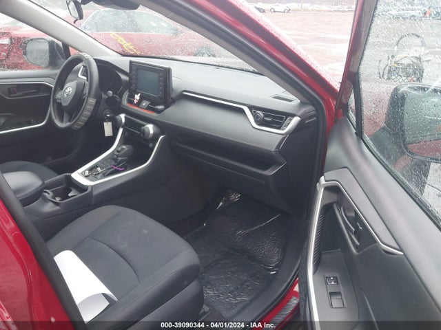 Toyota RAV4 LE 2019 2T3F1RFV9KW052546 Image 5