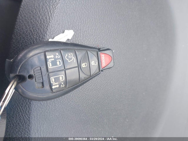 2C4RC1BG6ER218021 Chrysler Town & Country Touring