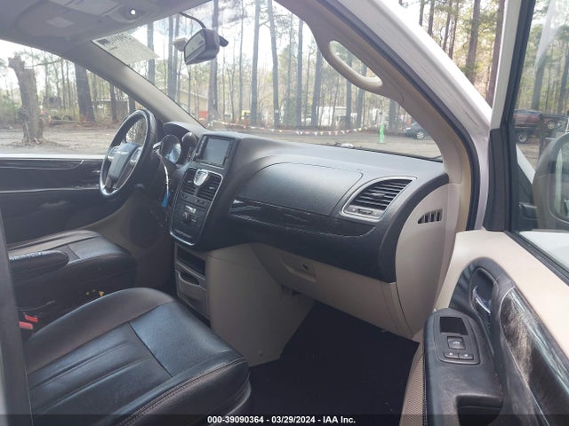 2C4RC1BG6ER218021 Chrysler Town & Country Touring