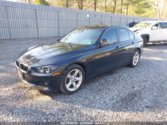 2013 Bmw 328i Xdrive მანქანა იყიდება აუქციონზე, vin: WBA3B5C59DJ599182, აუქციონის ნომერი: 39090378
