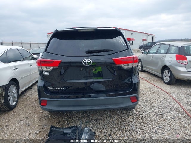 Toyota Highlander Le 2017 5TDZARFH6HS025323 Image 17